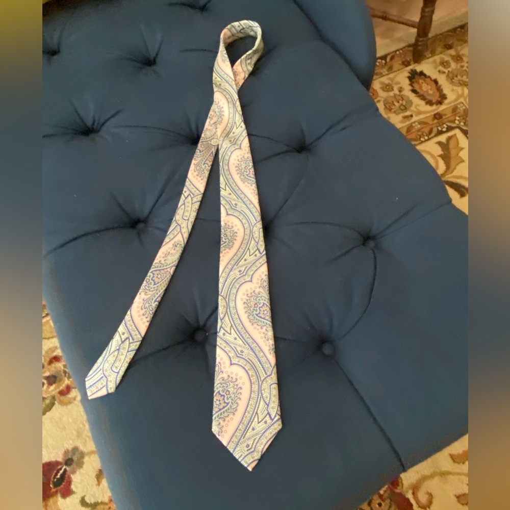 Vintage 100% Silk Paisley Tie